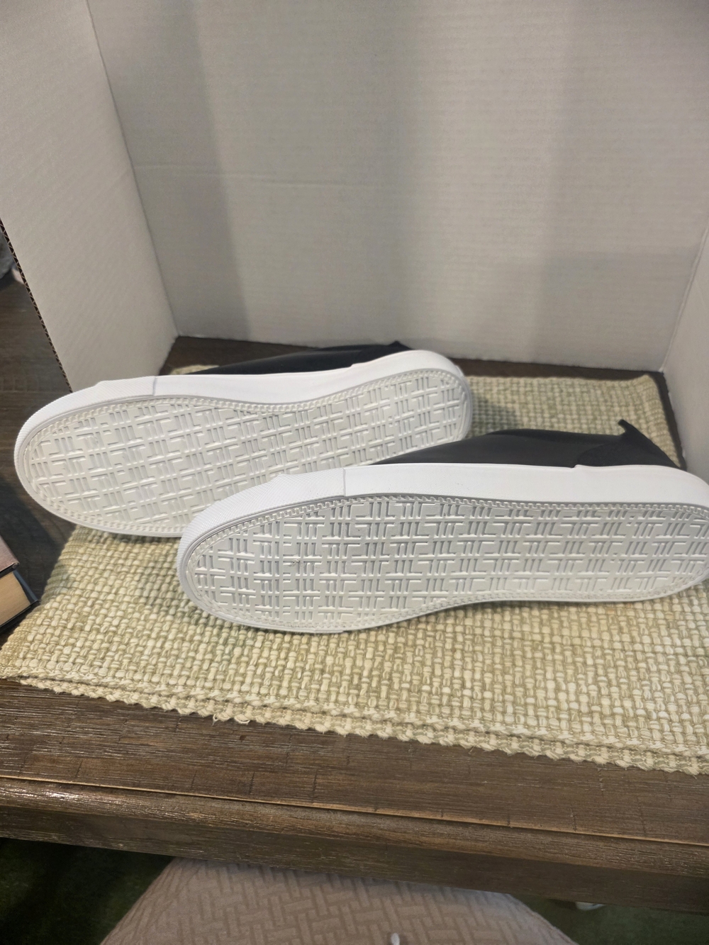 London Fog Men's Black Leather Slip-On Sneakers with White Sole - Picture 2 of 5